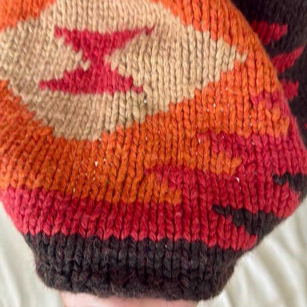 Eddie Bauer Sweater Blanket Navajo Print Cardigan in Red Sz S/M - Picture 9 of 14